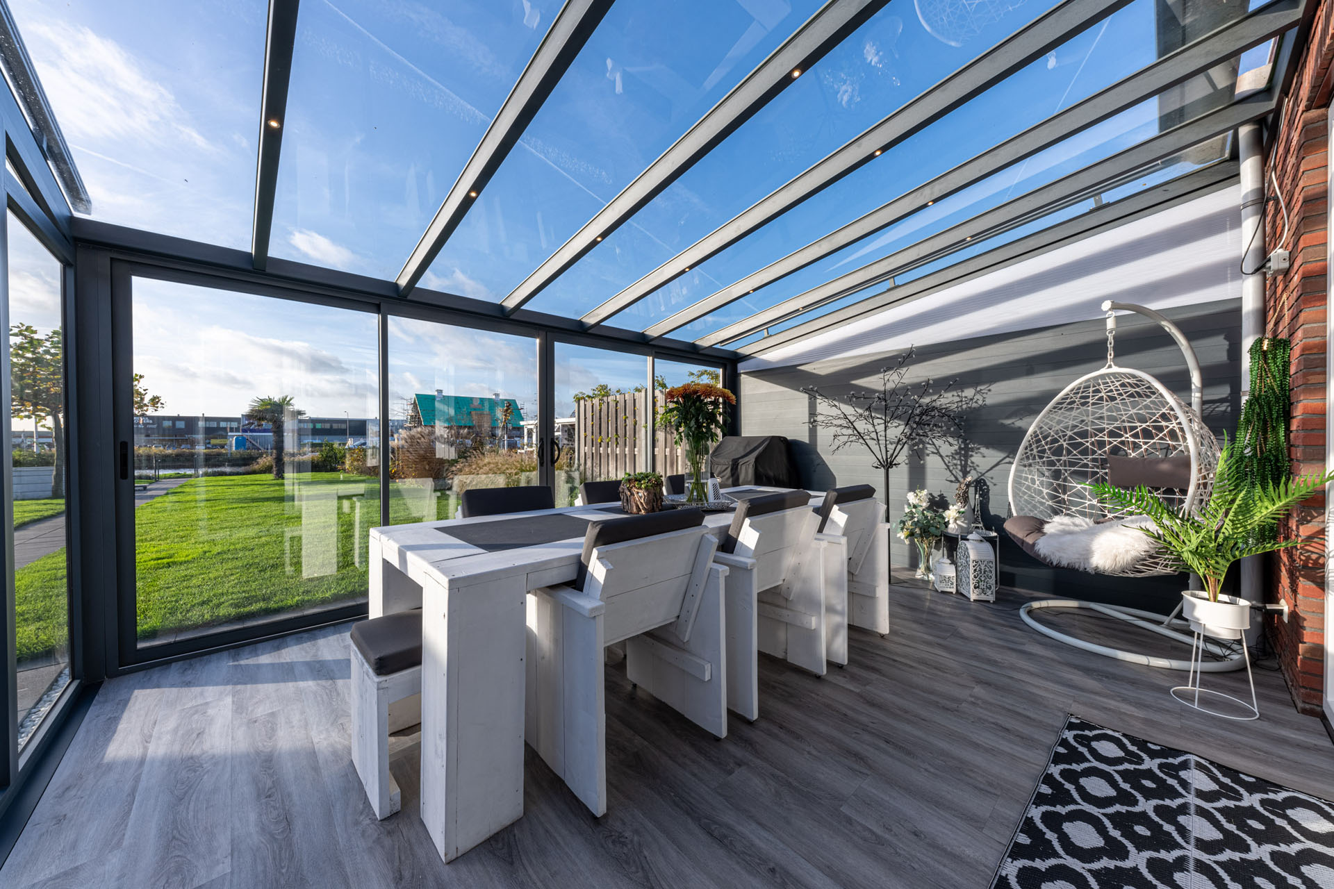 tuinkamer-aluminium-hellenddak-mijnveranda-01